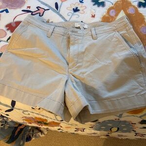 Khaki shorts